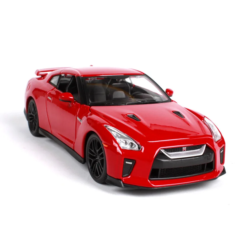 Bburago 1:24 Nissan GTR имитационная модель автомобиля из сплава украшение Коллекция игрушек инструменты подарок