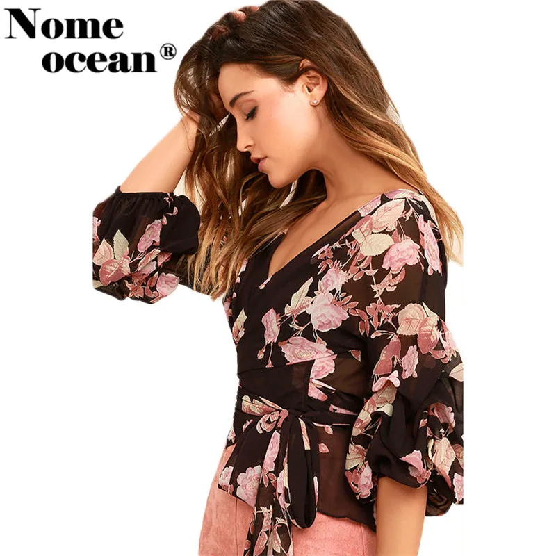 Женский топ с цветочным принтом BLUSH розовый и черный запахом Летние шифоновые