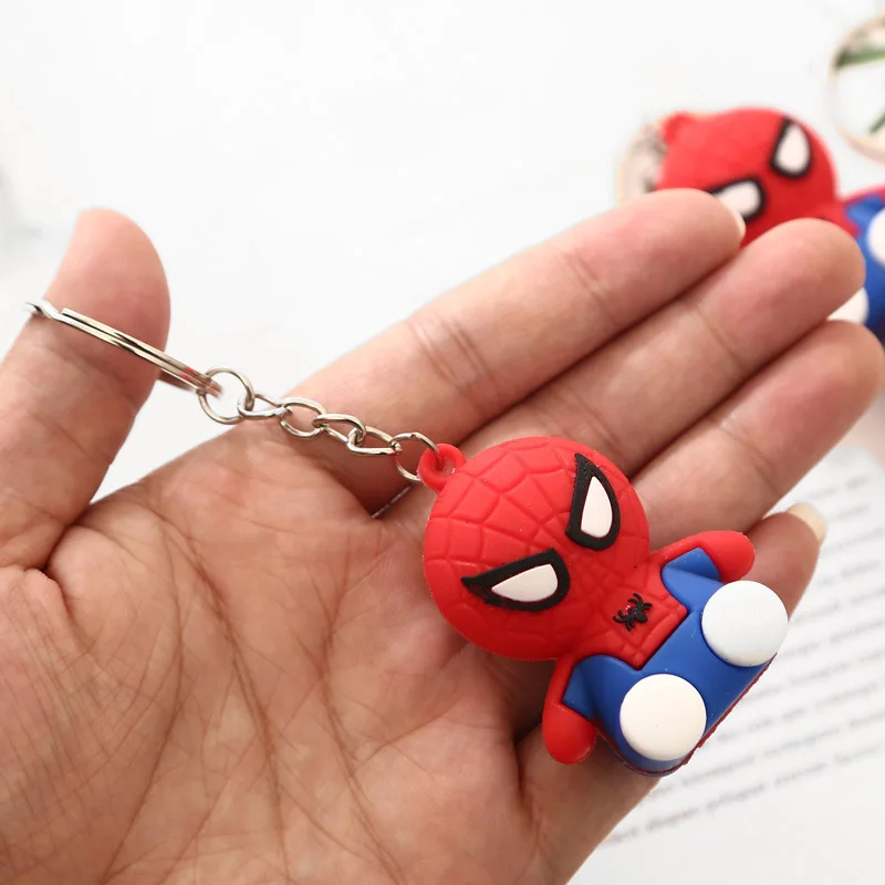 Брелок с героями мультфильмов ПВХ Мстители Marvel милый супергерой Бэтмен