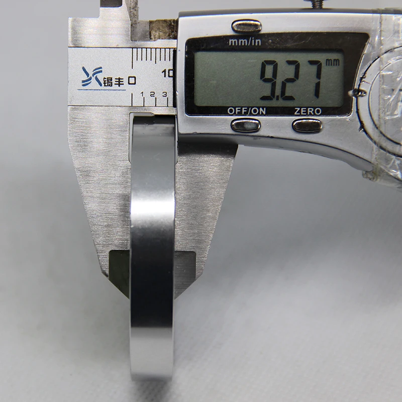 

High Quality Metal Universal Bullseyes Level Spirit Level bubble Black Color accuracy 60*10mm 15'/2mm1pcs
