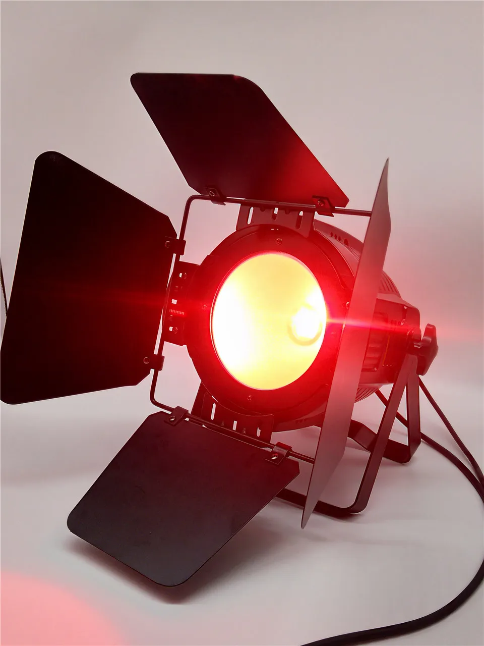LED Par COB 200 Вт с дверью сарая высокой мощности алюминиевый корпус сценическое