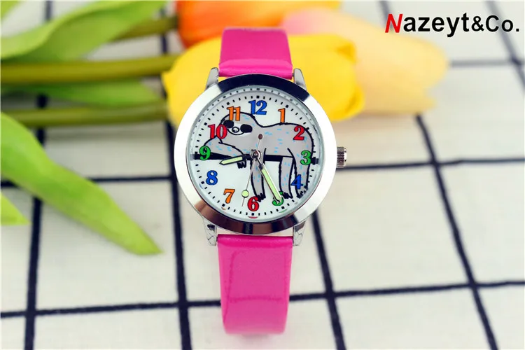 Маленькие светящиеся для мальчиков и девочек спортивные часы с милым мультяшным