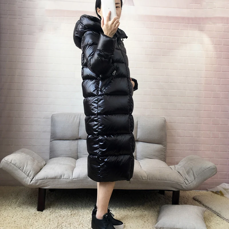 Женская зимняя куртка-пуховик на 90% белом утином пуху длинная теплая куртка с