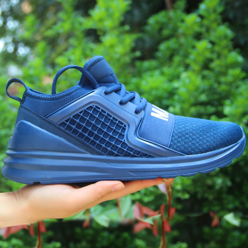 Bomlight Breathable Air Mesh Outdoor Footwear Shoes Men 2018 Spring Autumn Sneakers Walking Chaussure Homme Size 39-48 |