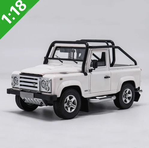 Белый 1:18 сплав игрушечных автомобилей SVX SUV серии модель автомобиля авторизованный дети игрушки оригинальная коробка - Цвет: Белый