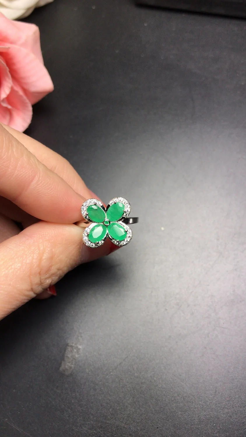 Натуральное зеленое кольцо с изумрудом для указательного пальца из стерлингового серебра 925, стильное элегантное украшение счастливого листа клевера для женщин на вечеринке.