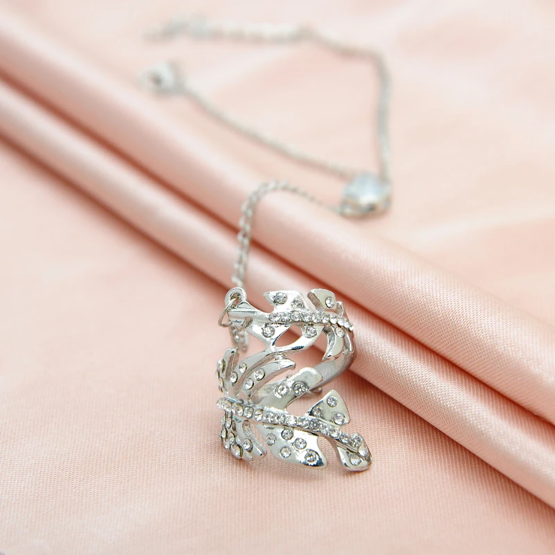 Женское кольцо с фианитом в стиле панк | Украшения и аксессуары