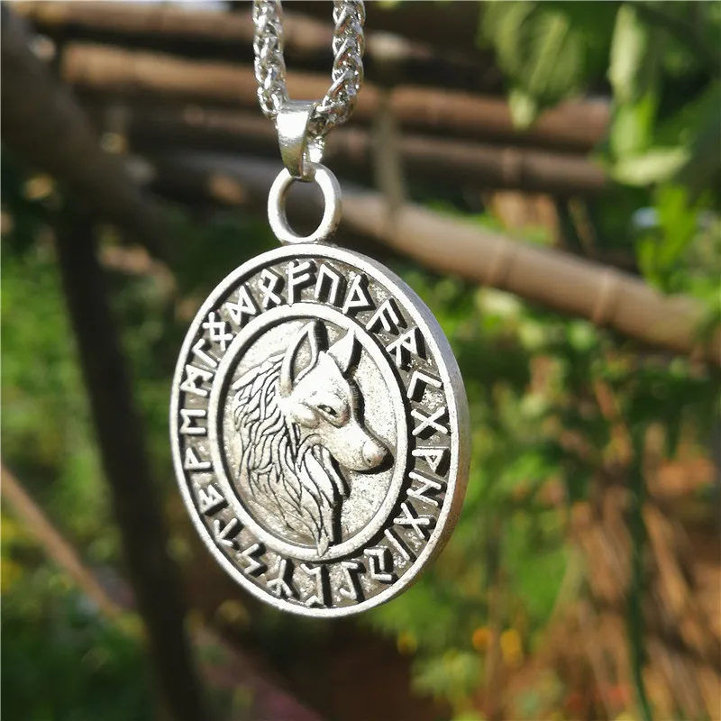Wolf Head 24 Runes Шейное колье с подвеской винтажные языческие норвежские ювелирные