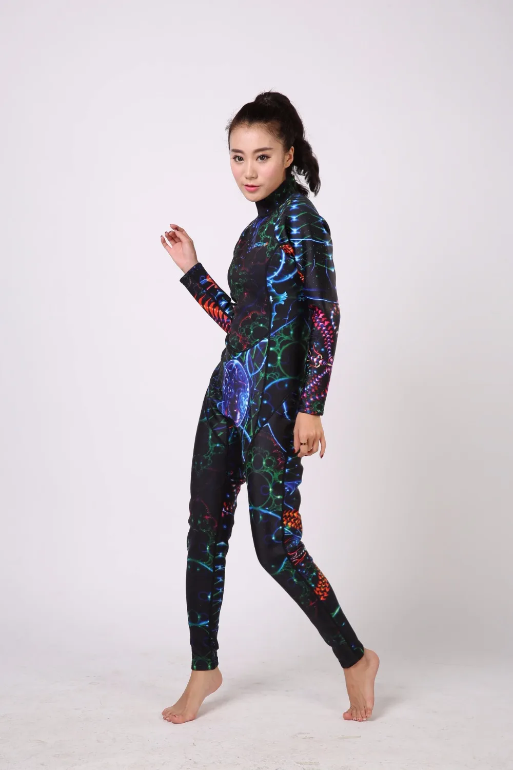 3 мм Новый цельнокроеный гидрокостюм средней длины на молнии обтекаемый