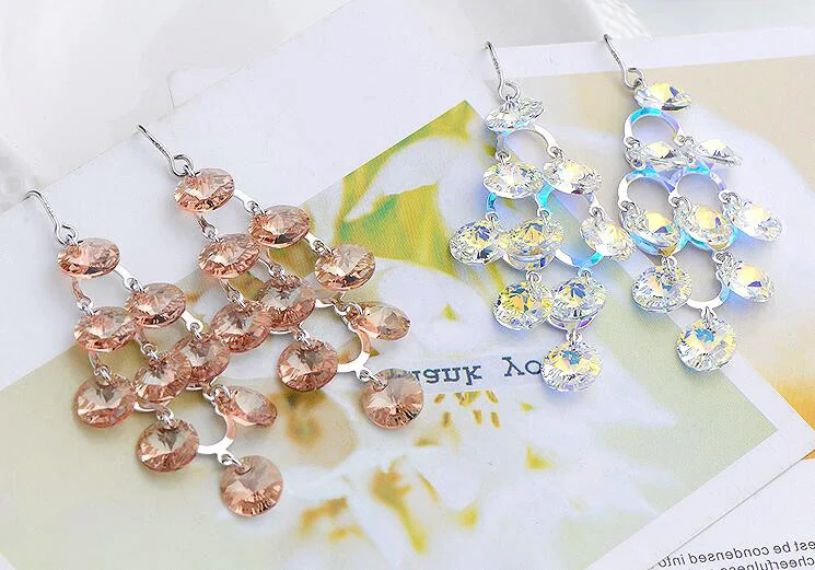 Серьги-подвески с многоцветными камнями большие серьги подвеской в виде крючка