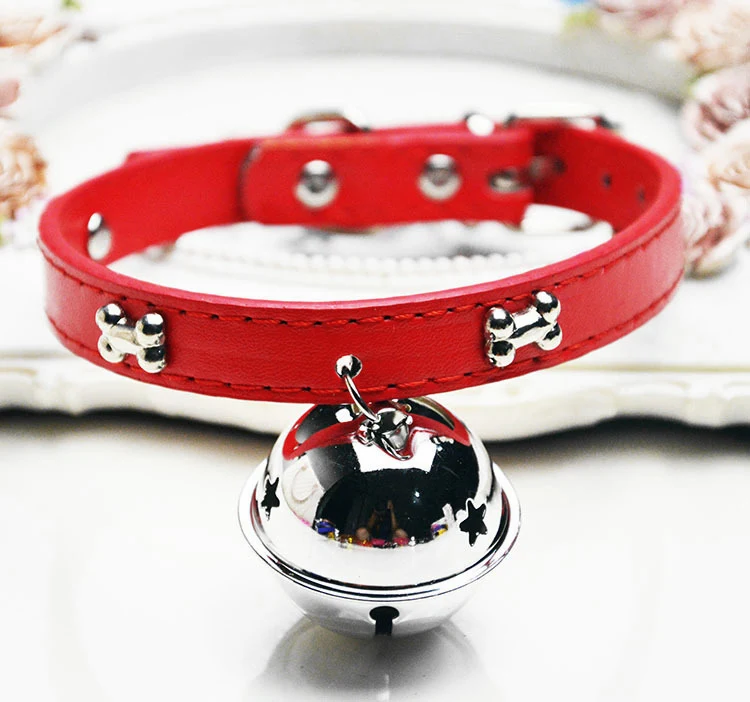 Red Silver bell Кость ошейники для собак с 4 см большой колокольчик прочный из искусственной кожи с регулируемым размером кости щенок кошачий поводок собачьи ошейники 6 цветов 09 - Цвет: Red Silver bell