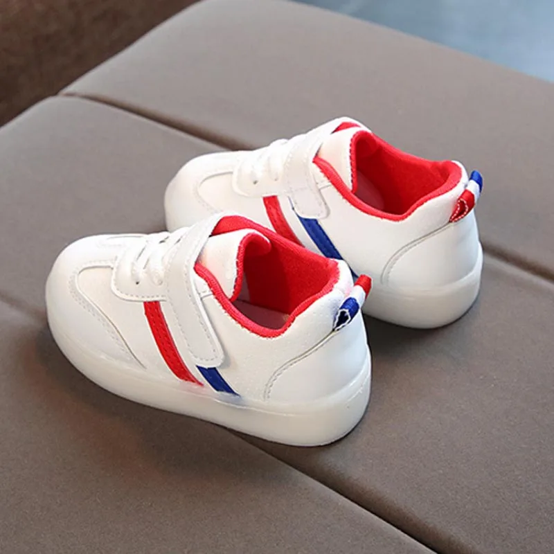 2018 New Spring Children LED Flash Sneakers Kids Fashion Luminous Light Soft Sport Shoes Girls Boys Breathable Toddler | Детская одежда