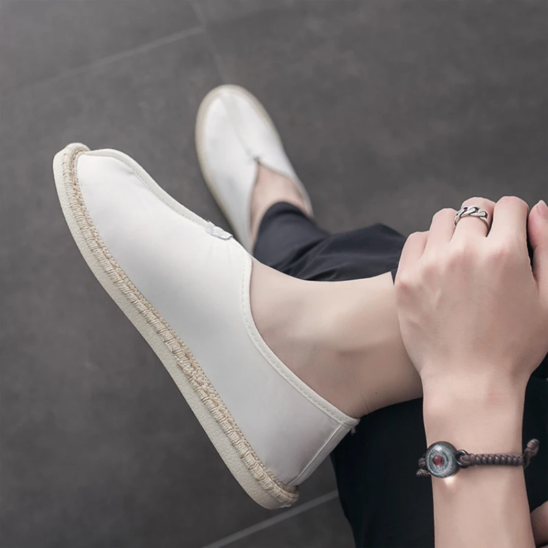 Summer men's shoes fashion breathable casual espadrilles light lazy shoes non-slip flat sneakers for men home daily shoes