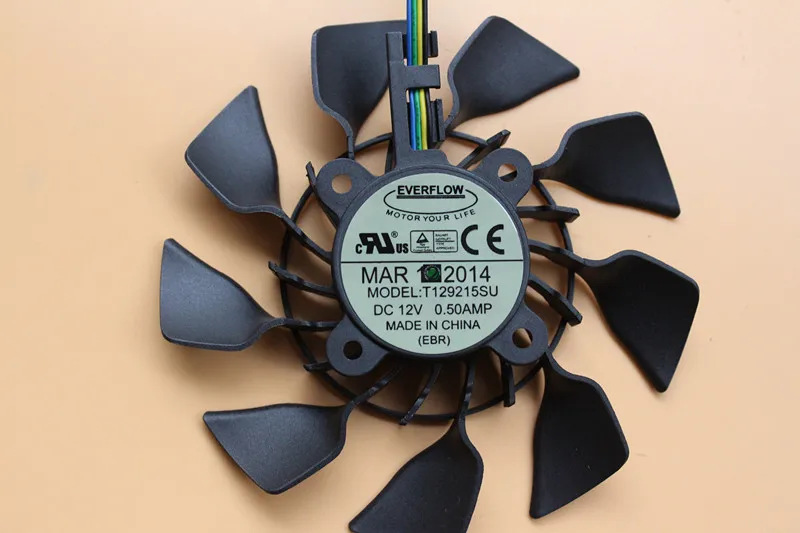 Everflow T129215SU DC 12V 0.25A 85 mm Dia. 49x46x16 мм c.t.c 4 проводной сервера выполненные Вентилятор