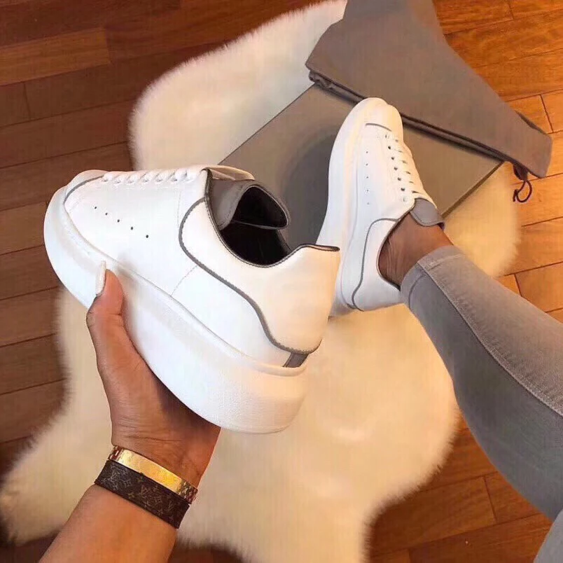 White PU Leather Lighting Women Sneakers Lace Up Noctilucent Fashion Design Casual Shoes Think Heels Flat Ladies Shoes