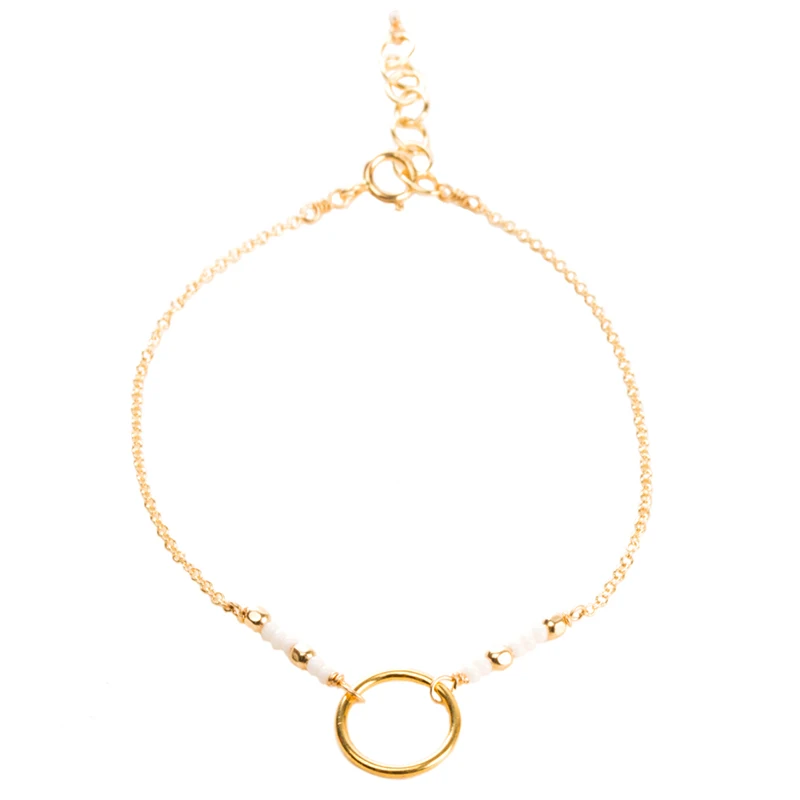 Браслет со сверкающей кармой из белых бусин золотистый мерцающий браслет