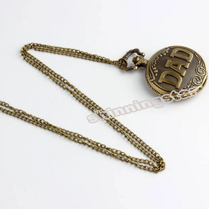 

Vintage Bronze Dad Letters Laser Engraved Quartz Pocket Watch Necklace With Chain Pendant Watch Father's Day Birthday Cute Gift