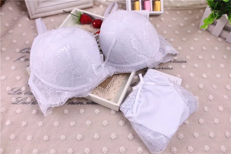 НОВЫЕ комплекты с белым бюстгальтером высшего размера плюс бюстгальтер без