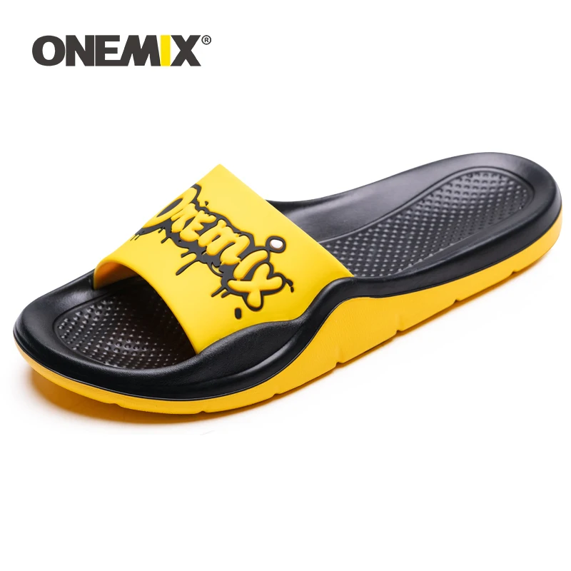 ONEMIX; коллекция года; сезон лето; тапочки унисекс; мужские пляжные сандалии с граффити; женская обувь на плоской подошве для дома и улицы