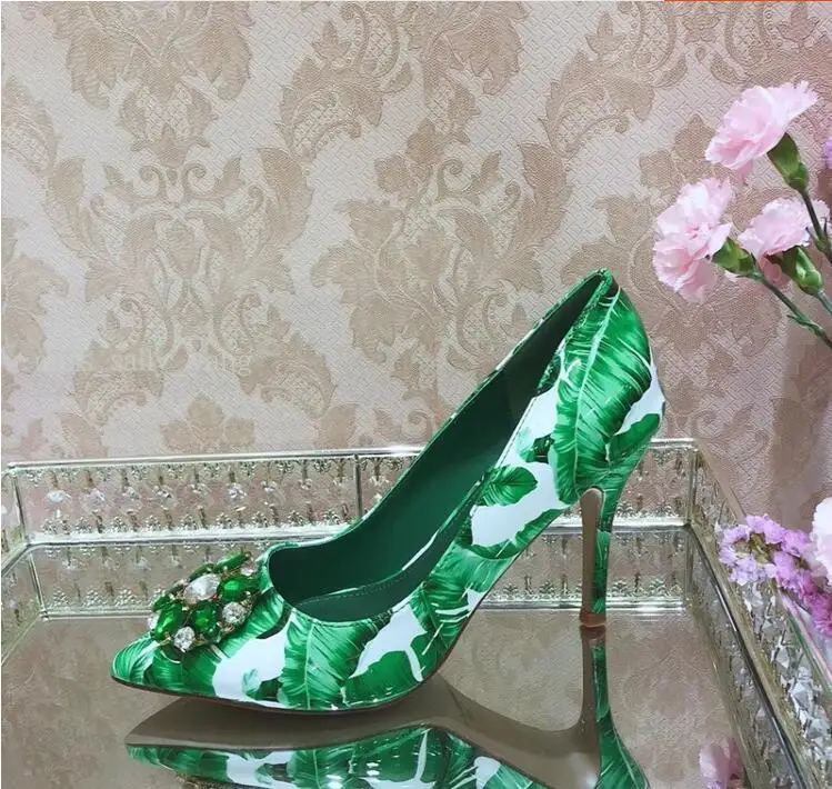 Туфли-лодочки женские на высоком каблуке пикантные с принтом зеленых банановых