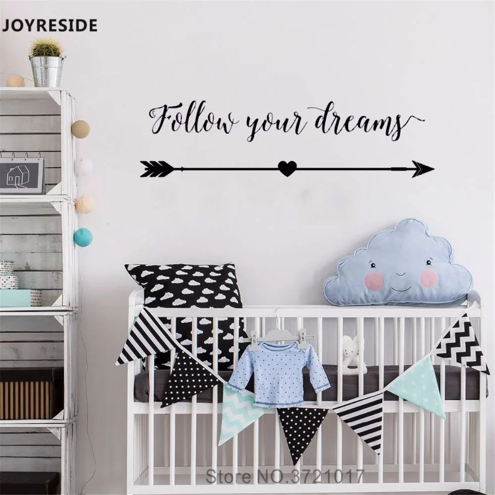 Виниловая наклейка со стрелками и надписью Follow Your Dreams A634 | Дом сад