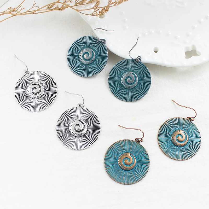 Богемные металлические круглые серьги бронзовые с спиральными полосками