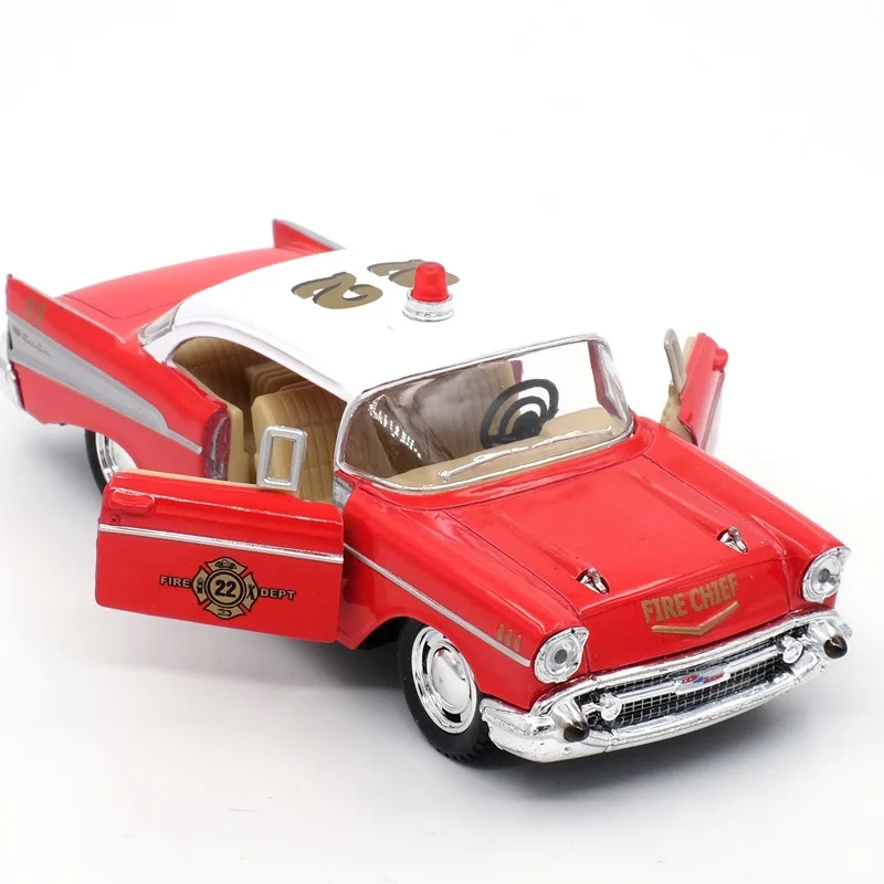Fire Chief Высокая имитация изысканных литых и игрушечных автомобилей: KiNSMART автомобильный Стайлинг 1957 Chevrolet Bel Air Fire Chief 1:40 модель автомобиля из сплава - Цвет: Fire Chief