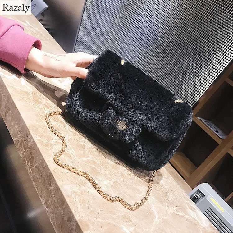 Женская сумка тоут Razaly маленькая из фетра с золотыми цепочками и меховым