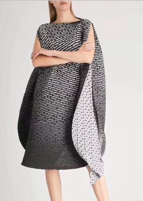 Miyake Плиссированное модное свободное эластичное Плиссированное цельнокроеное платье без рукавов с градиентом одежда 3D платья - Цвет: Черный