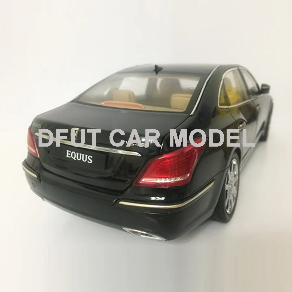 Литая 1:18 игрушка из сплава модель автомобиля EQUUS детские игрушечные автомобили