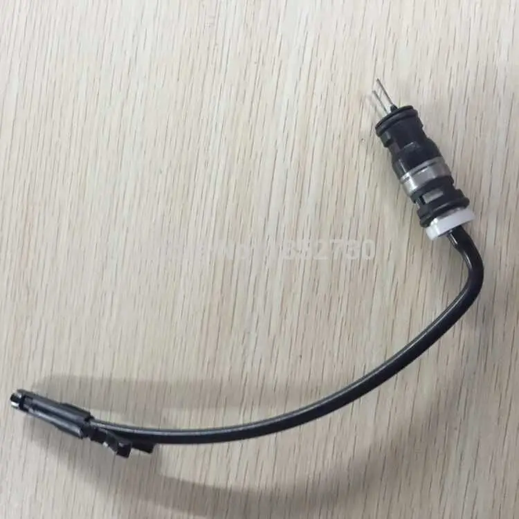 Бесплатная доставка оригинальный Топливный сопловое топливо инжекторы oem 17113782