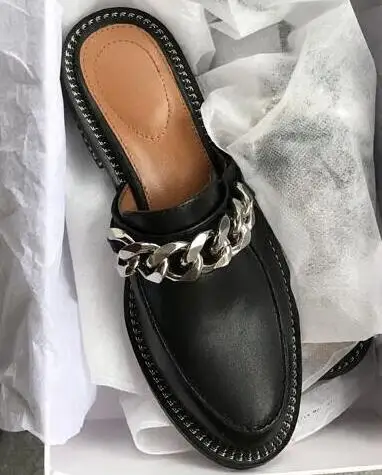 black chain Г., кожаные шлепанцы с цепочкой женские тапочки на плоской подошве с жемчугом, заклепками и металлической цепочкой Женская Повседневная летняя обувь - Цвет: black chain