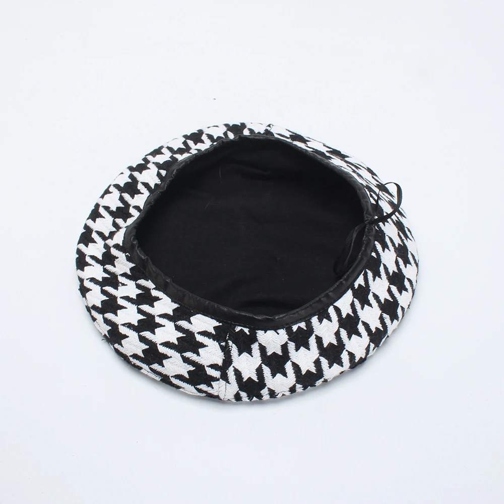 Женские береты ROSELUOSI черные и белые в ломанную клетку на осень зиму|beret hats for women|beret