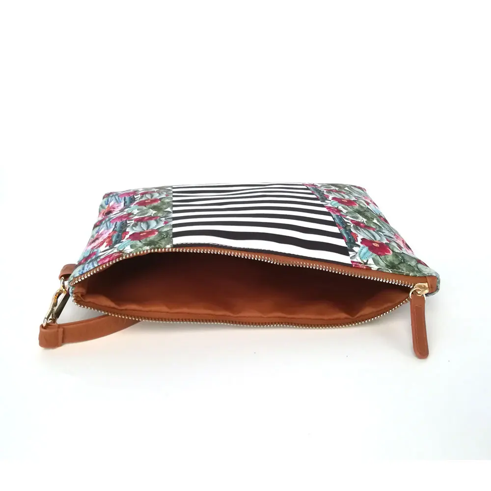 Модная косметичка для макияжа женская сумочка в леопардовую полоску роскошная