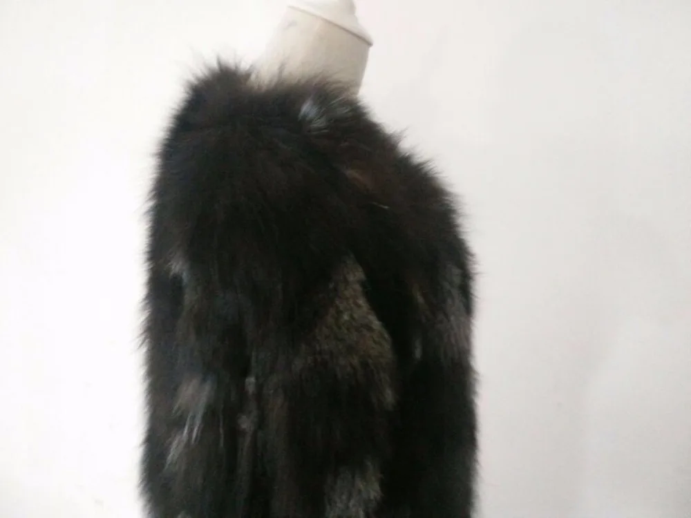 Женская длинная шуба из натурального меха черно-бурой лисы любого размера 110 |