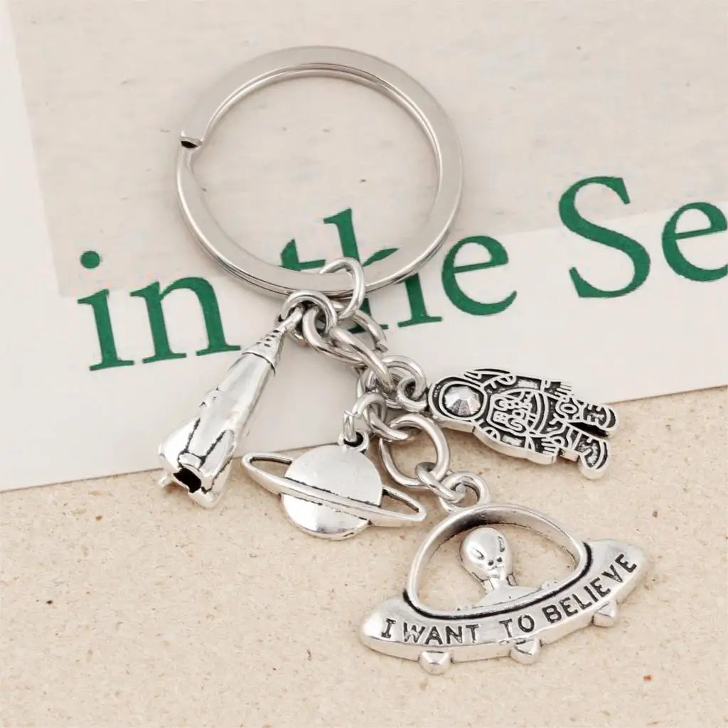 1Pc New Arrival Rocket Spacecraft Alien UFO Charms Keychain Planet Astronaut Keyholdert Making Men Gift Jewelry Supplies | Украшения и