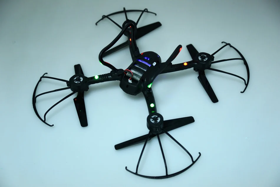 SKRC D20G 5 8 г FPV 2MP Камера 2 4 ГГц канала 6 Ось гироскопа Quadcopter 3D опрокидывание RTF версии