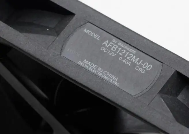 Оптовая продажа Оригинальный Delta 12025 12 см 12В 0.4A AFB1212MJ 00 четырехпроводный