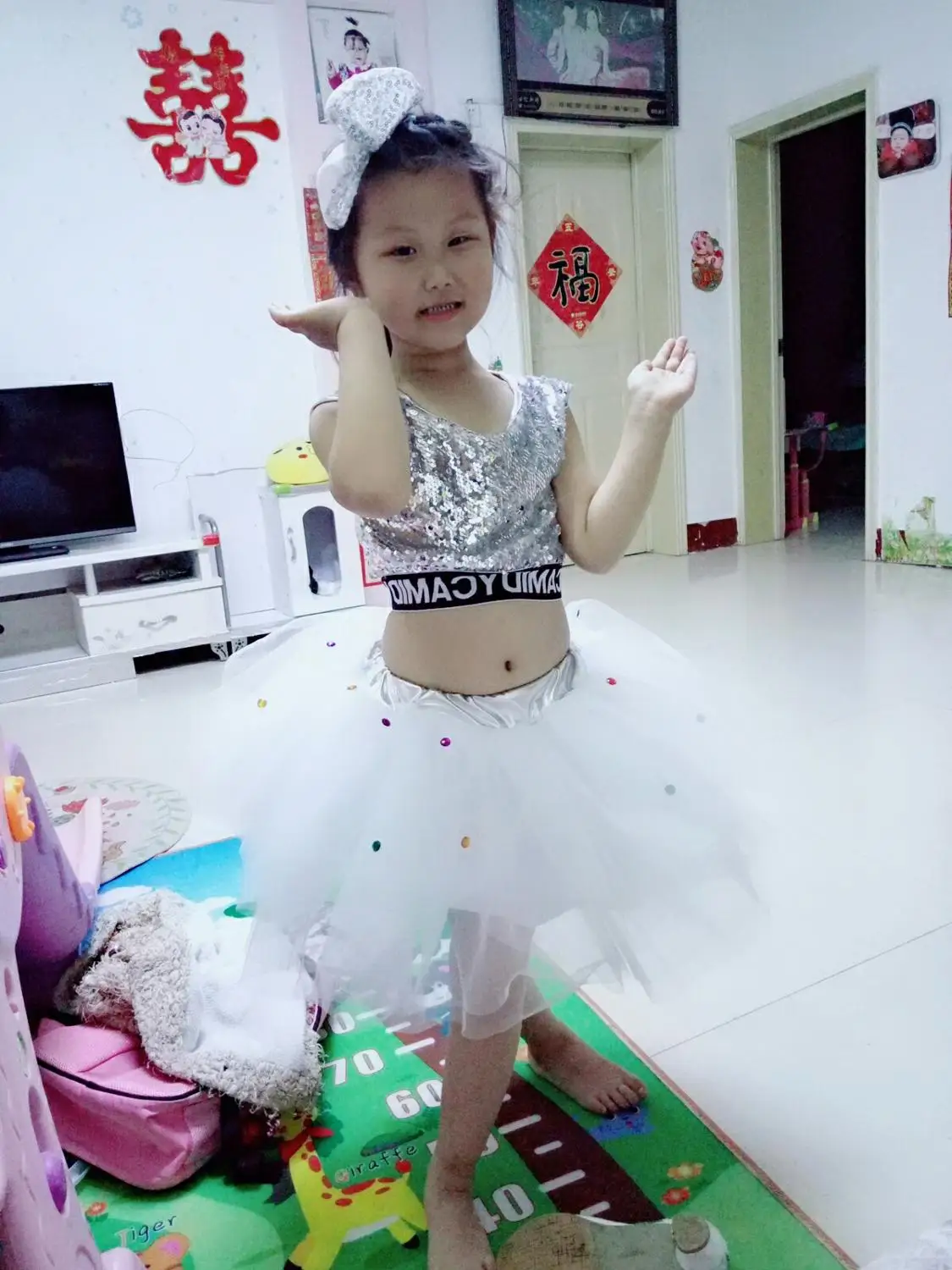 Sequin jazz dance costumes girls top salsa skirt modern dancing dress girl Kids competition costume dancewear |