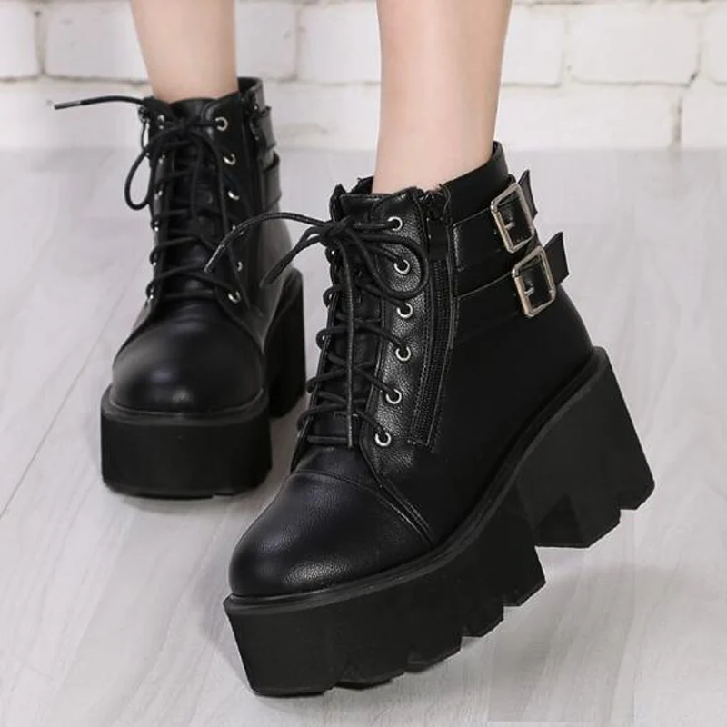 Зимние ботинки на шнуровке с мехом Женские в стиле панк обувь платформе женская