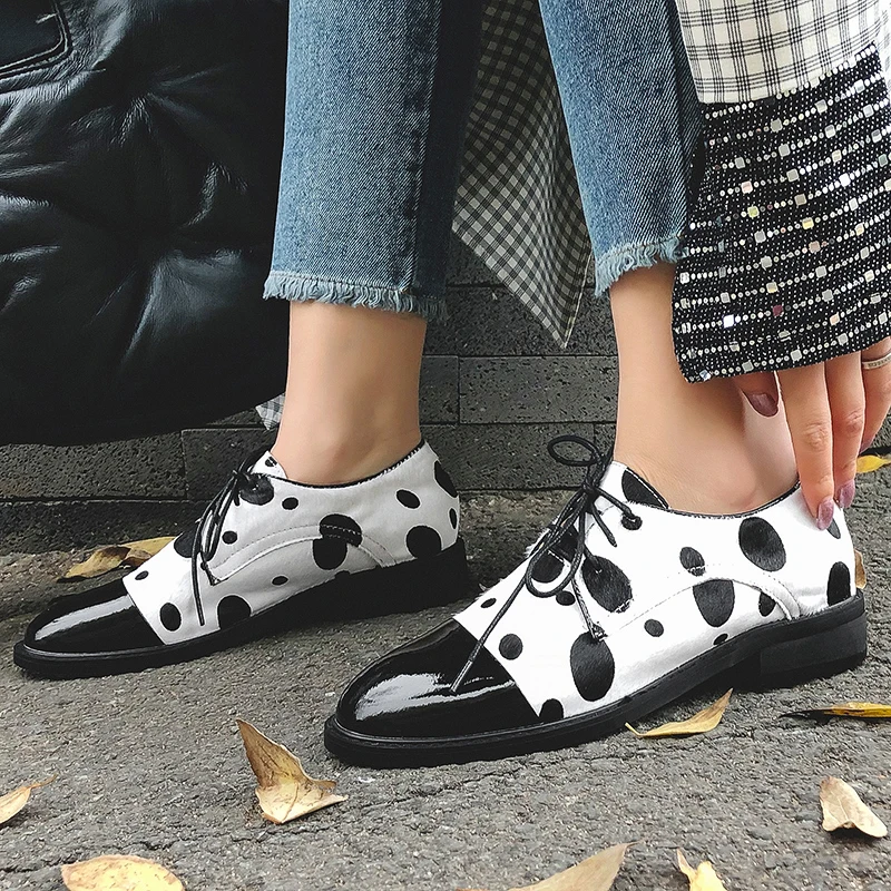 Женские туфли из натуральной кожи на плоской подошве повседневные