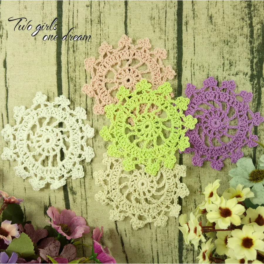 

Vintage DIY Multicolor 10cm Flowers Coaster Handmade Crochet Doilies Wedding Table Decor Doily Placemat Clothes Accessories 50pc