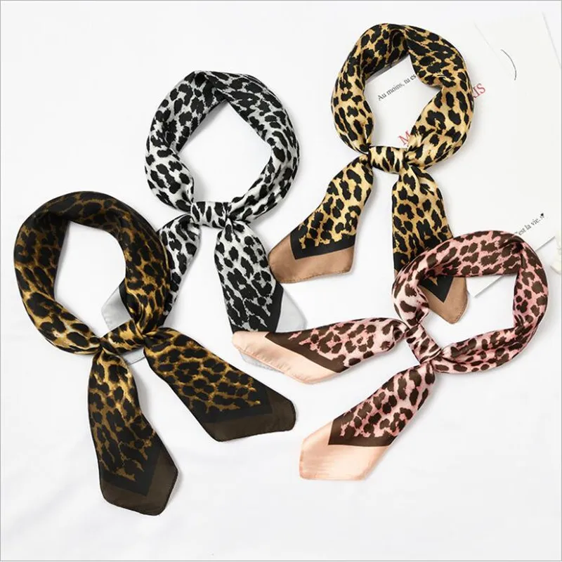 

Женский квадратный шарф с леопардовым принтом, 70 Х70 см