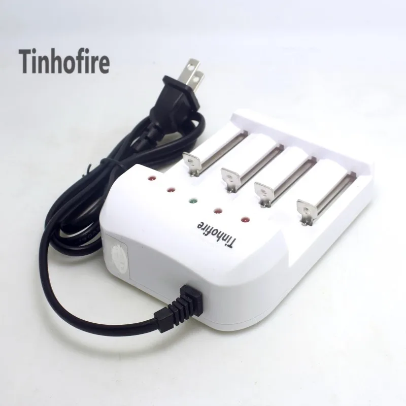 

Tinhofire Universal Charger 4 Slot Battery Charger For 18650 26650 16340 14500 Li-ion AA AAA Ni MH / Ni - CD / Ni Zn Batteries
