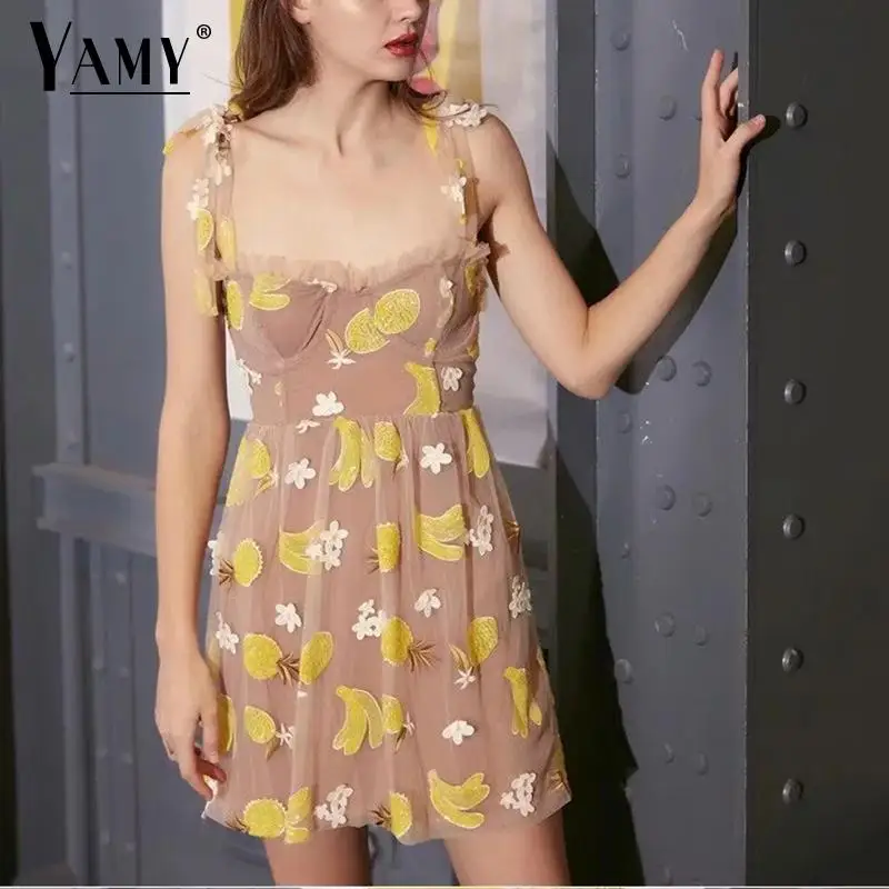 Летнее платье 2019 boho пляжное kawaii с банановым принтом и пайетками Корейская одежда