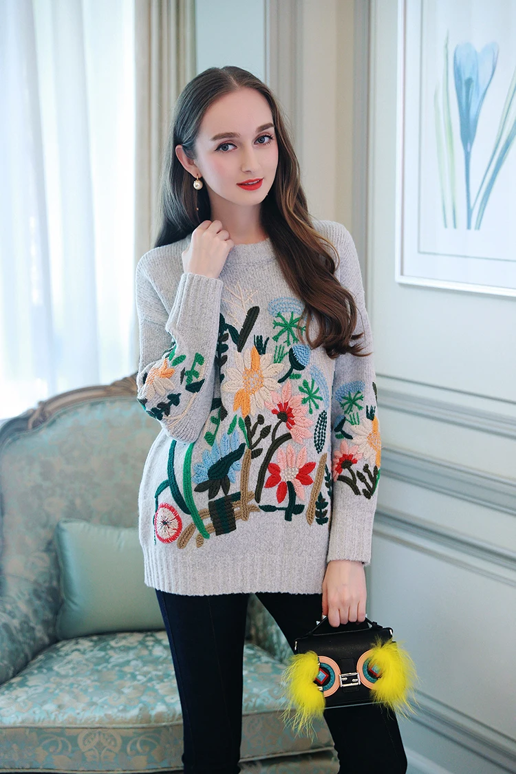 2018 autumn and winter new heavy flower embroidery hedging woolen drop sleeve knit sweater