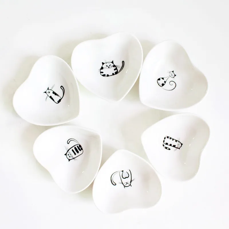 6PCs Heart Любящее сердце или квадратная миска для соуса, кошачий керамический уксус, приправа для масла, блюдо, мини соус, соль, закуска, маленькая тарелка для кухни, гаджет - Цвет: 6PCs Heart