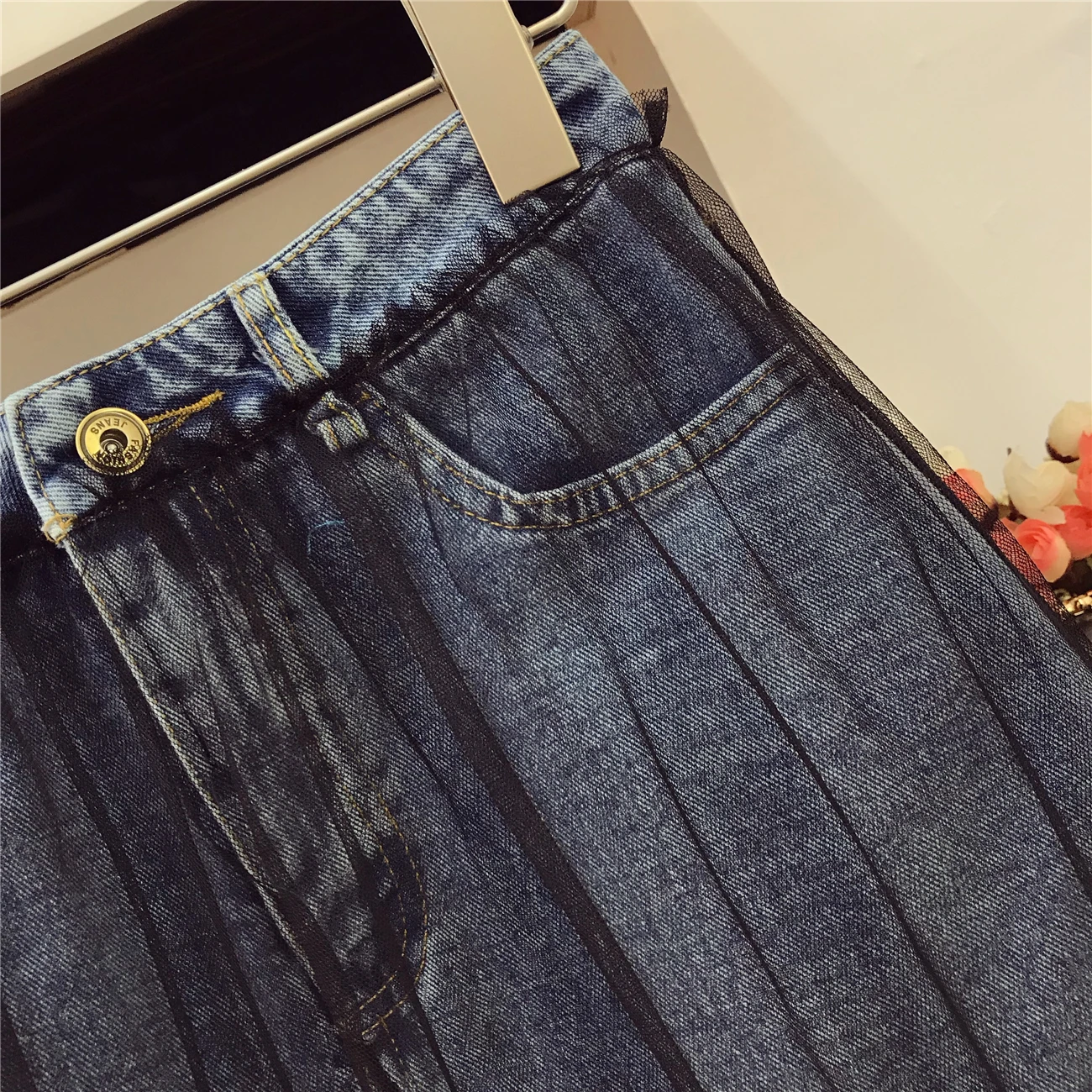 Фото The new spring and summer 2018 social suit female hollow out tangerine T-shirt fashion stitching skirt two pieces set Женская одежда The new spring and summer 2018 social suit female hollow out tangerine T-shirt fashion stitching skirt two pieces set Женская одежда