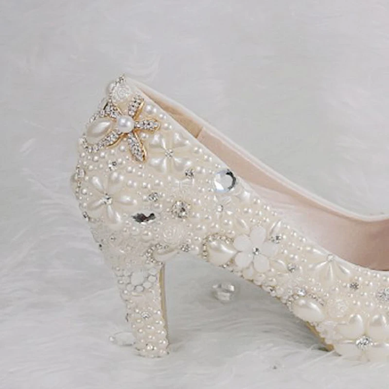 Роскошные свадебные туфли с белым жемчугом и кристаллами классические для