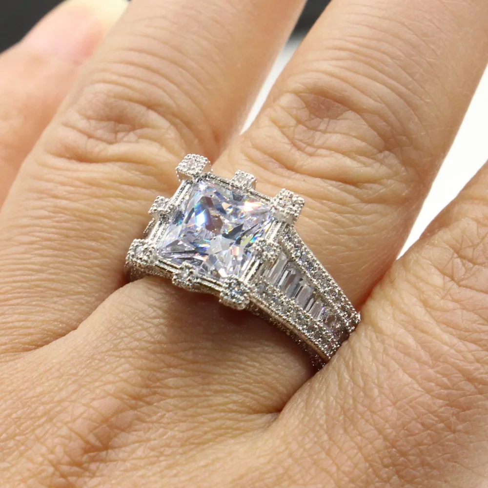 Женское кольцо из серебра 925 пробы с фианитом|Кольца| |